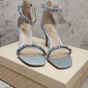 Jewel Badgley Mischka Dustyn Ankle Strap Size 6 Silver Sparkle Bling